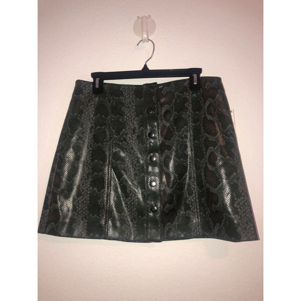 Wild things Womens black snake faux black mini skirt size 10 front buttons